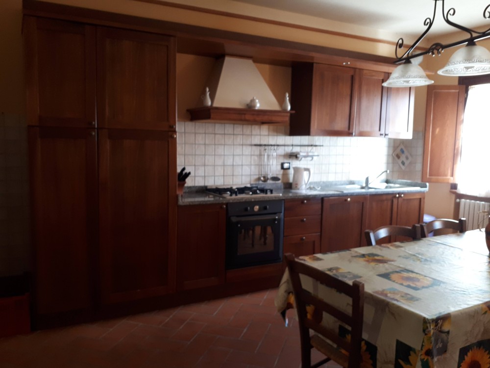appartamenti|PT_cucina soggiorno Agriturismo Montemari